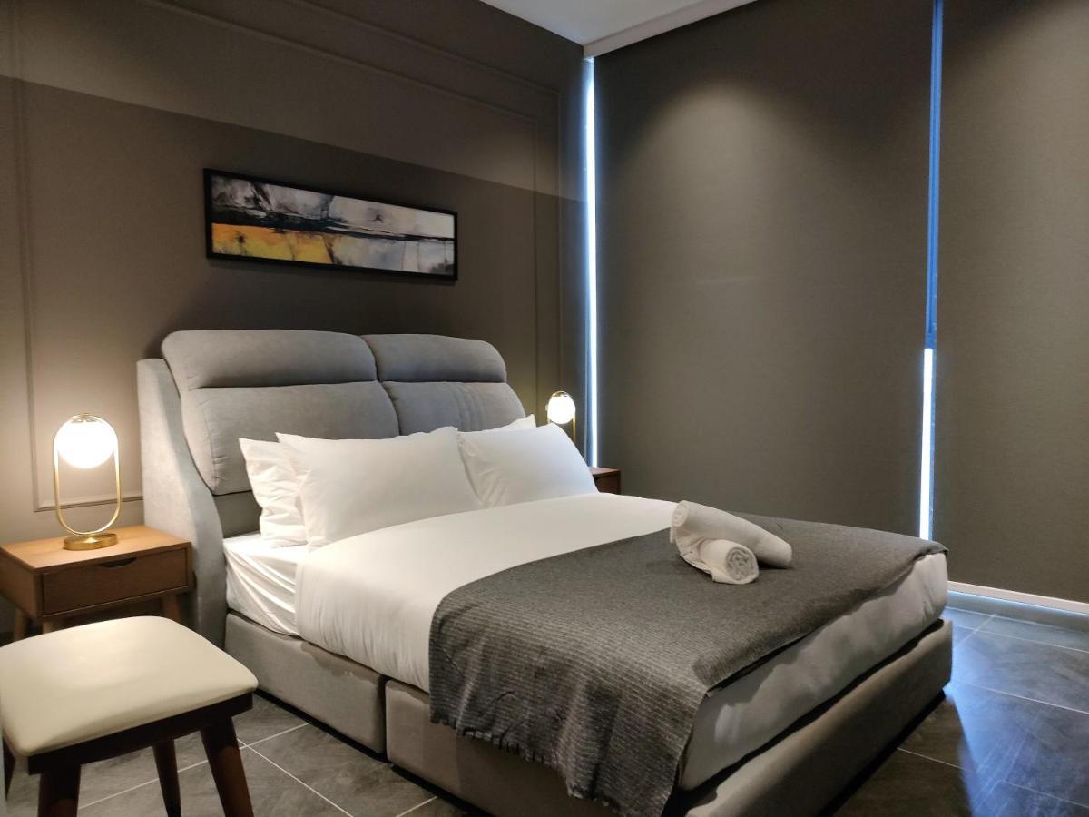 Scarletz Suites, Luxury Suites Klcc By Birdy Stayクアラルンプール エクステリア 写真